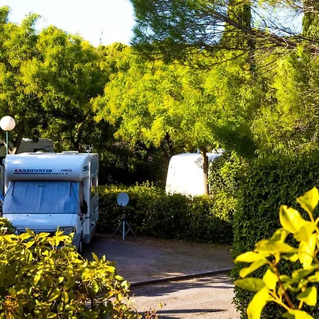 Mobil Avec Clim - 6 Pers. - Api-1-52-2465 * Lezignan-Corbieres